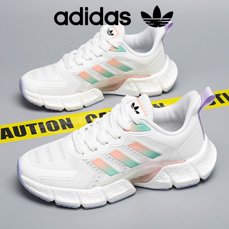 Ανδρικά παπούτσια Adidas με μαλακή σόλα και άνετη αντικραδασμική προστασία.