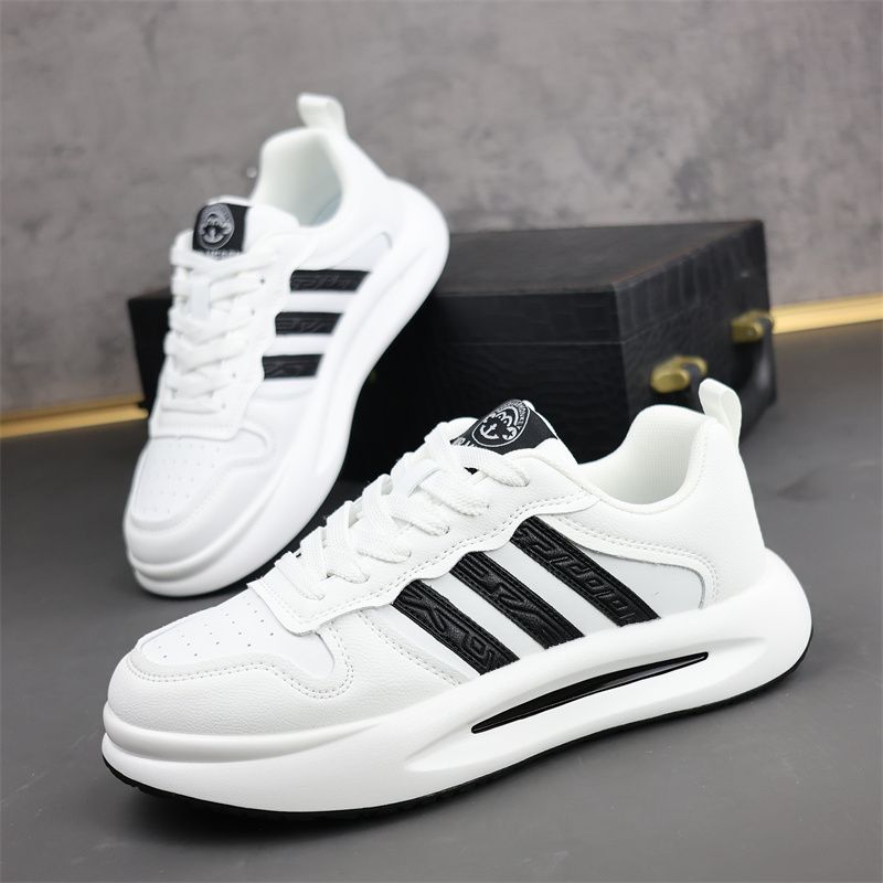 Λευκά παπούτσια καθημερινής χρήσης της Adidas με μαλακή σόλα