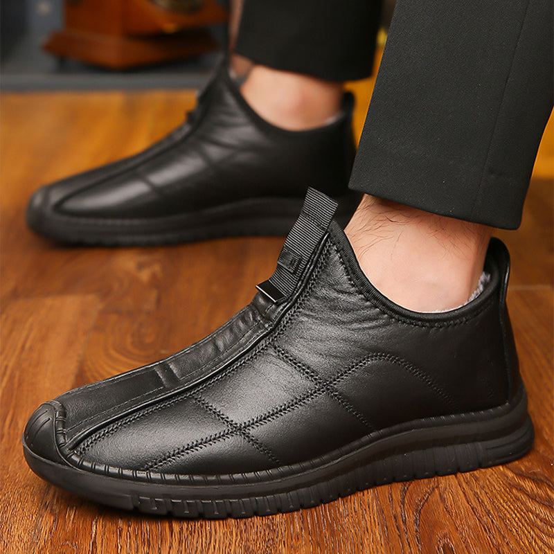 👟🌟 Férfi plüss bélésű csúszásmentes gyaloglócipő – Meleg, kényelmes, stabil 📦